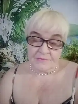 VioletSweet566 online show from 1, 2, 2025