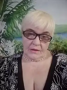 VioletSweet566 online show from 2, 2, 2025