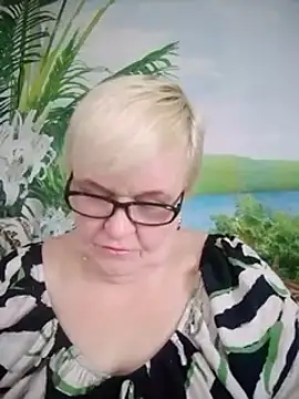 VioletSweet566 online show from 3, 3, 2025