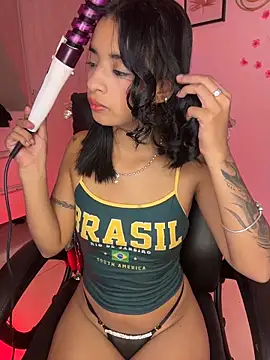Laura fernandezII online show from 28, 5, 2026