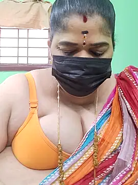 Snapshot of tamilthanushri chatting on 24, 7, 2026 tamilthanushri online show from 24, 7, 2026