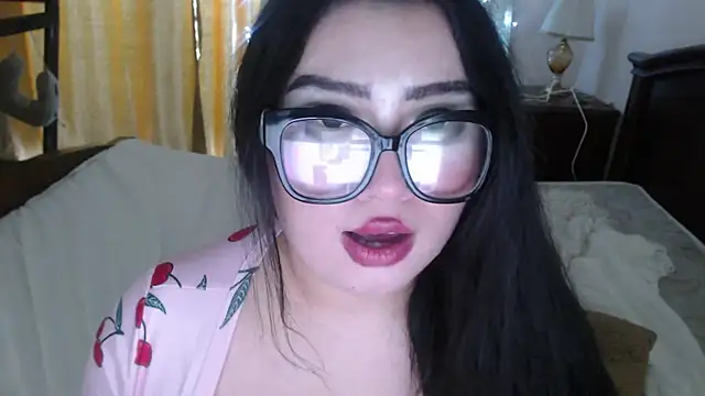 cutie sakura online show from 4, 3, 2025