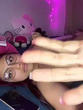 Aprilsmith2 online show from 6, 12, 2024