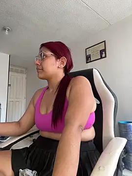 Aprilsmith2 online show from 6, 12, 2024