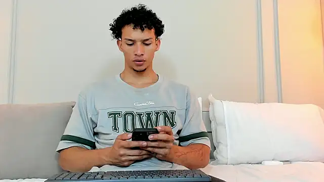 Dominick star online show from 20, 12, 2024