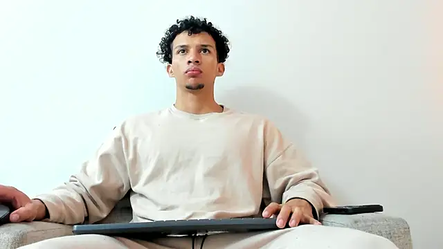 Dominick star online show from 21, 12, 2024