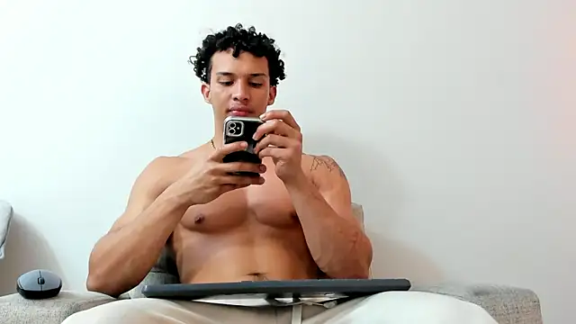 Dominick star online show from 21, 1, 2025