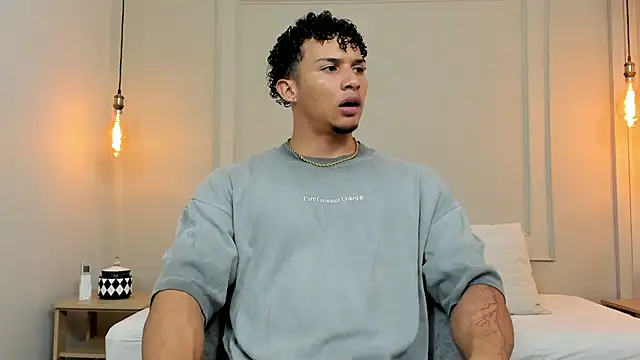 Dominick star online show from 2, 2, 2025