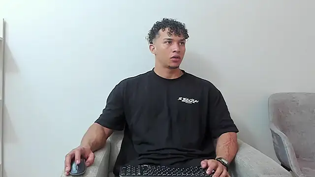 Dominick star online show from 12, 2, 2025