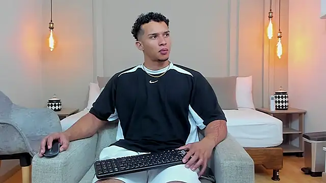 Dominick star online show from 25, 2, 2025