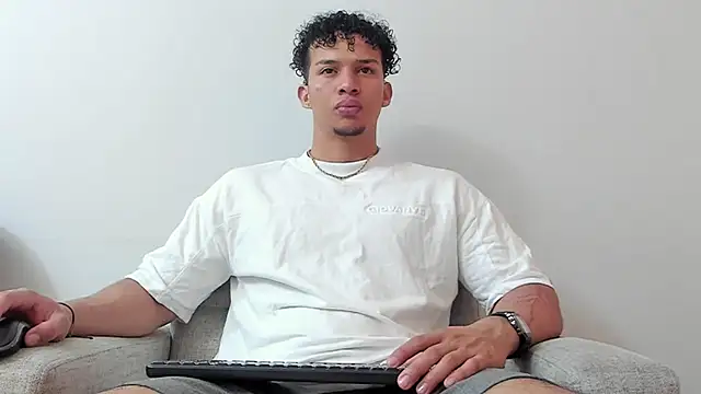 Dominick star online show from 13, 3, 2025