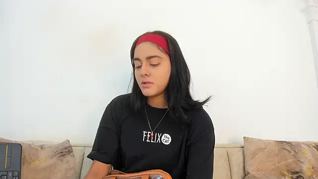 natalia aguirre1 online show from 14, 10, 2025