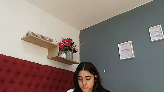 natalia aguirre1 online show from 30, 11, 2025