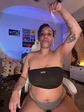 loveluna8 online show from 2, 3, 2025