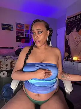 loveluna8 online show from 15, 3, 2025