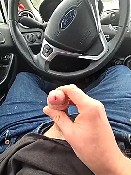 Titanhoott online show from 10, 3, 2025