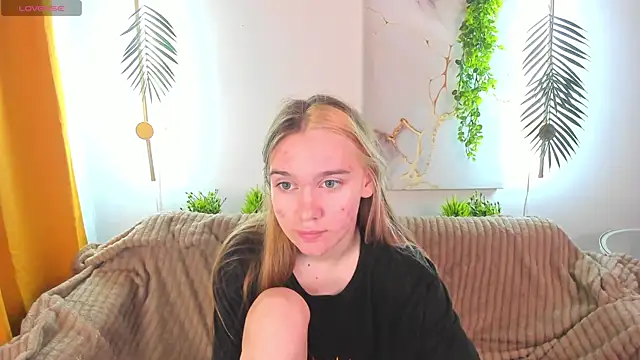 Lesi Moonie01 online show from 19, 9, 2025