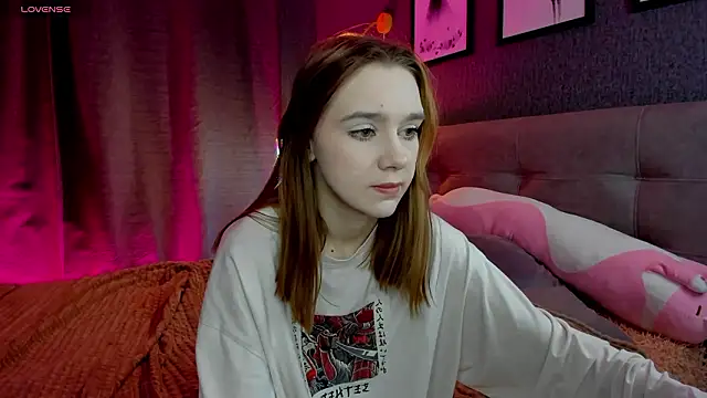 Snapshot of Lesi_Moonie01 chatting on 1, 2, 2026 Lesi Moonie01 online show from 1, 2, 2026