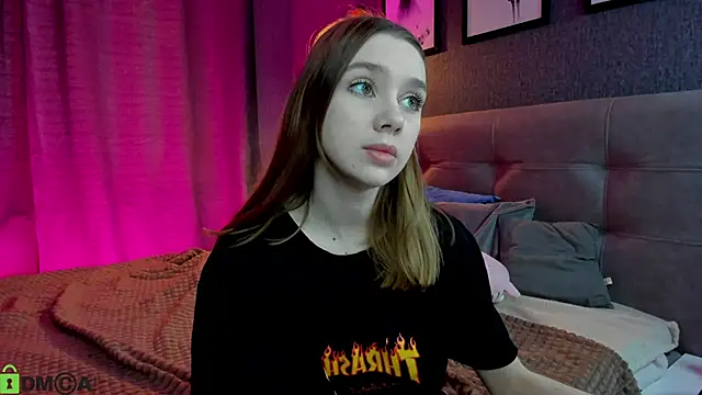 Snapshot of Lesi_Moonie01 chatting on 19, 2, 2026 Lesi Moonie01 online show from 19, 2, 2026