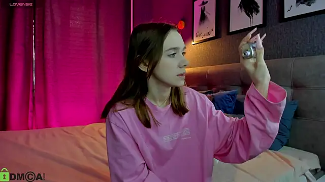 Snapshot of Lesi_Moonie01 chatting on 24, 2, 2026 Lesi Moonie01 online show from 24, 2, 2026