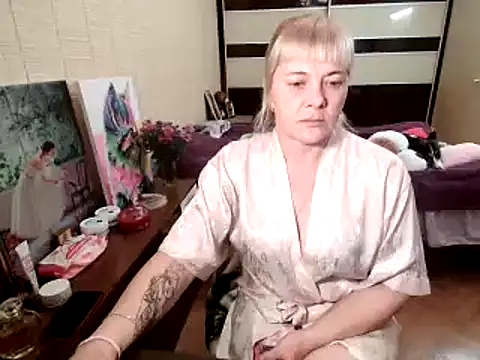 Lia Laguna77 online show from 4, 10, 2025