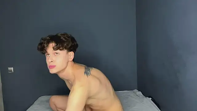 Snapshot of alyx_garden chatting on 17, 12, 2024 alyx garden online show from 17, 12, 2024