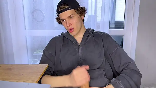 alyx garden online show from 8, 4, 2026