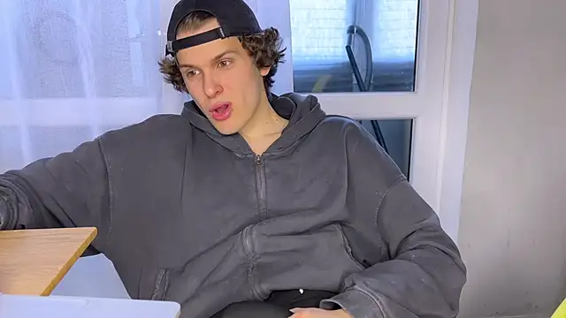 alyx garden online show from 13, 4, 2026