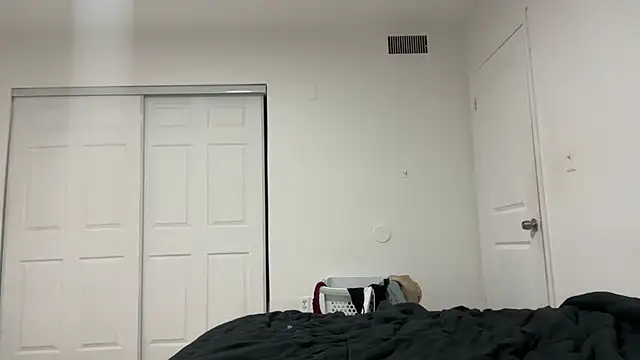 shandiloveslemonss online show from 9, 10, 2025