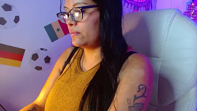 Snapshot of violletha chatting on 2, 7, 2026 violletha online show from 2, 7, 2026