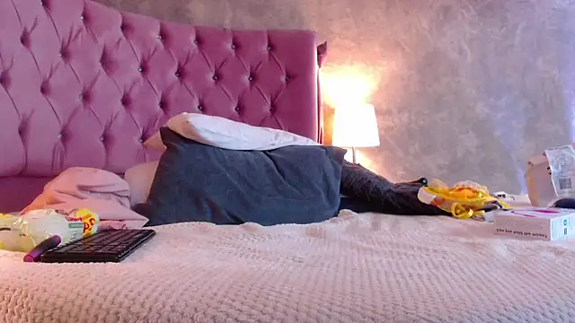 GabyPetit online show from 18, 3, 2025