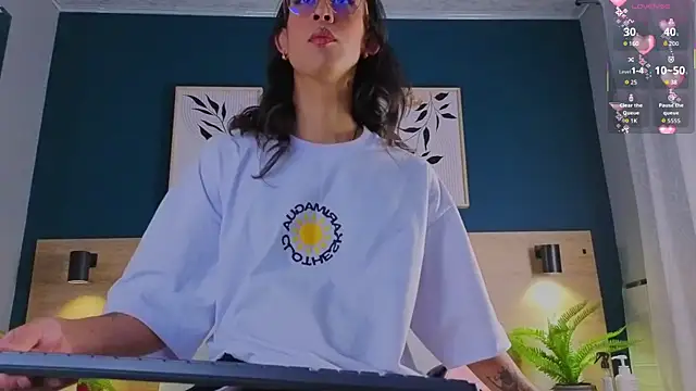 GabyPetit online show from 25, 9, 2025