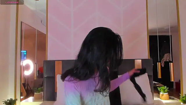 GabyPetit online show from 13, 11, 2025