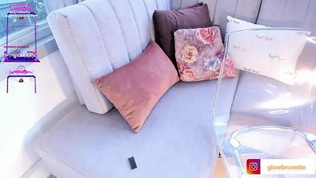 Megan Lim online show from 7, 3, 2025