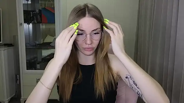 littlevildevil online show from 10, 12, 2024