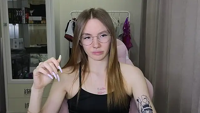 littlevildevil online show from 26, 1, 2025