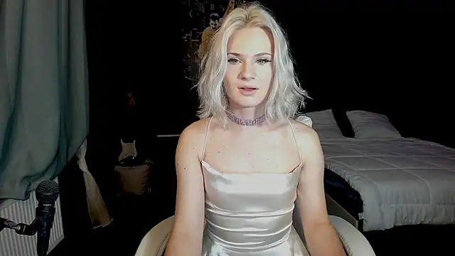 Snapshot of Milena_marshmalows chatting on 8, 12, 2024 Milena marshmalows online show from 8, 12, 2024