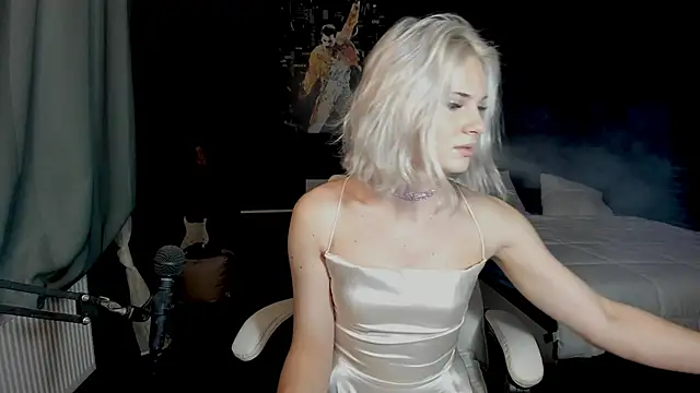 Snapshot of Milena_marshmalows chatting on 8, 12, 2024 Milena marshmalows online show from 8, 12, 2024