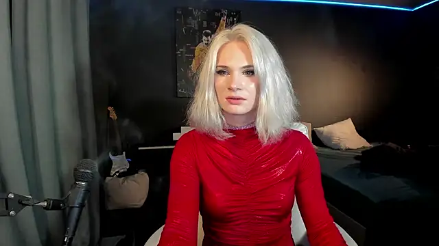 Snapshot of Milena_marshmalows chatting on 7, 2, 2025 Milena marshmalows online show from 7, 2, 2025