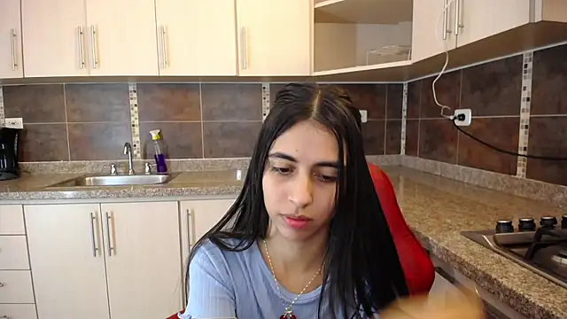 anna alvarez online show from 11, 3, 2025