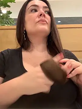 Sophie Eaton online show from 11, 9, 2025