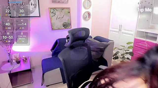 Dakota Faning online show from 23, 1, 2025