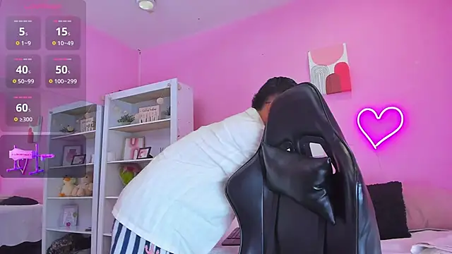 Ian Castillo  online show from 22, 2, 2025