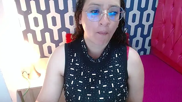 sarax ximena online show from 31, 10, 2025