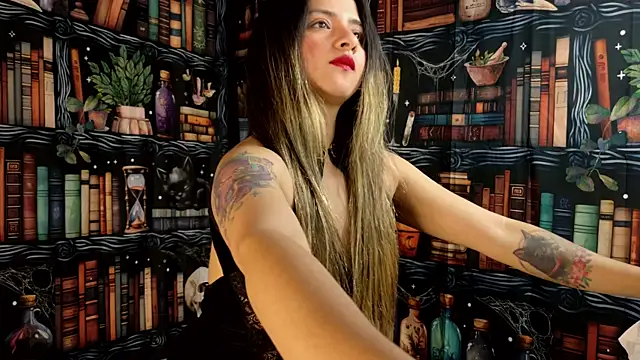 julietta   jackson online show from 21, 11, 2025