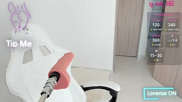 Mia adams66 online show from 30, 1, 2025