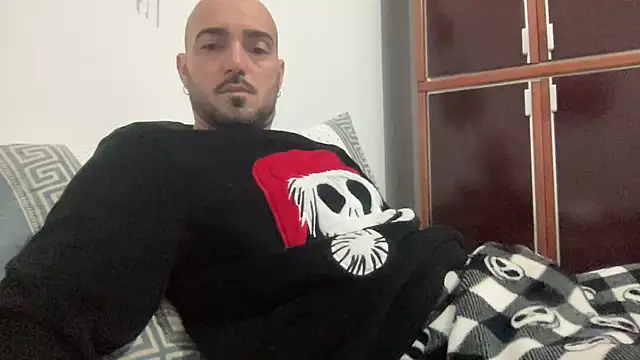 alessandromori91 online show from 22, 12, 2025