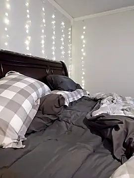 MsShelby40 online show from 18, 12, 2024