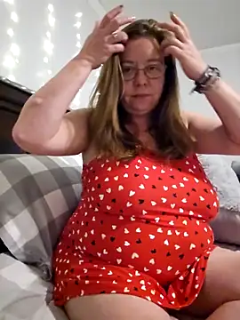 MsShelby40 online show from 15, 3, 2025