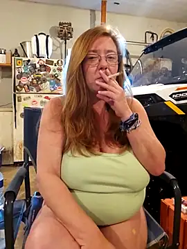 MsShelby40 online show from 9, 10, 2025